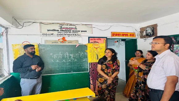 Divisional Commissioner surprise inspection Smart City Schools