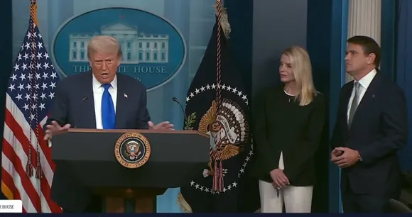 Trump Brifing Media