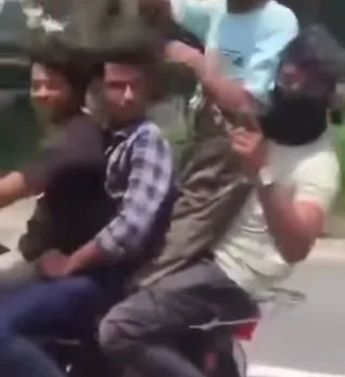 हाईवे पर तमंचा लहराते नाबालिगों का वीडियो वायरल,