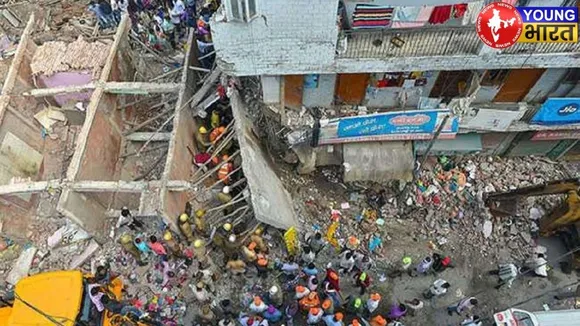 delhi building collapse