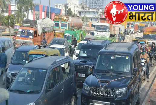 UP News : आगरा—दिल्ली हाईवे बंद! सावन के तीसरे सोमवार से पहले डायवर्जन, कहीं फंस न जाएं आप? | यंग भारत न्यूज