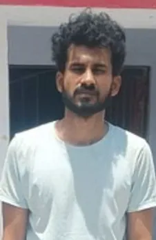 थाना सदर बाजार पुलिस की गिरफ्त में आरोपी असलम।