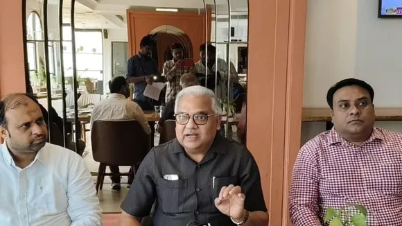 dr girish gupta