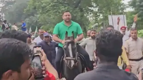 Tejashwi Yadav Horse in mokama