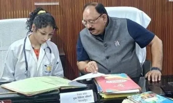 शाहजहांपुर: मिशन शक्ति 5 के तहत एक दिन की सीएमओ बनी टियारा अरोरा