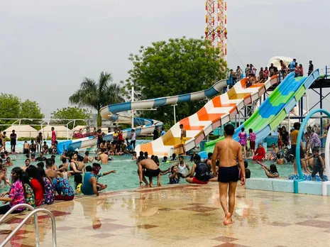 water park
