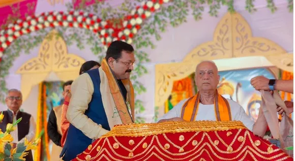 ओसीएफ मैदान में राम कथा का शुभारंभ, जय श्रीराम के जयघोष से गूंजा वातावरण