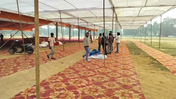 ओसीएफ रामलीला मैदान में सजता सामूहिक विवाह मंच