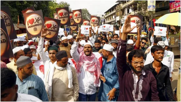 LIVE :  Bareilly में 'I Love Mohammad' Poster पर विवाद | क्या ये साज़िश है?