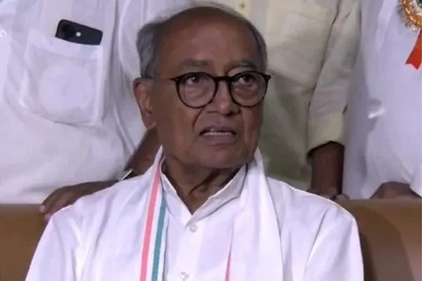 बिहार में 65 लाख वोटर लिस्ट से गायब: दिग्विजय सिंह ने EC को घेरा, BJP पर  उठाए सवाल