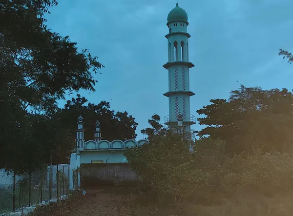 खारकलां गांव की जामा मस्जिद, जहां बिहार से आए इमाम अख्तर रजा एक महीने से रुके हुए थे।