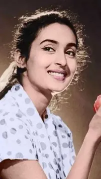 BIRTH ANNIVERSARY: MEMORIES OF NUTAN TO DISPEL THE DARKNESS AROUND ME