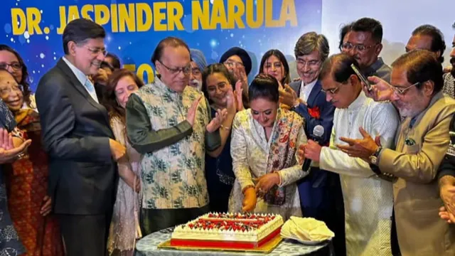 "Jaspinder Narula has achieved with her own distinct vocal identity," appreciated iconic guest Javed Akhtar at Narula's 'Padma Shri' honour grand celebration by Chaitanya Padukone