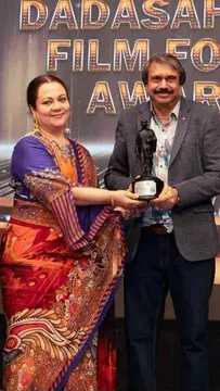 Music-biz celebs awardees Anu Malik, Udit Narayan, Sonu Nigam, Shaan, Purnima, Anupama and RK star-heroine Mandakini make Dadasaheb Phalke Film Foundation Awards 2025 a 'super-success' event! by Chaitanya Padukone