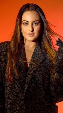 Short: Birthday Special: The One Question That Always Bothers Sonakshi Sinha