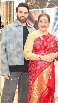 Why Punam Sinha was emotionally moved with pride, at  HoC x Designera’s The Art of Confluence classy show co-hosted by her talented sons Luv Sinha and Kussh Sinha ? by Chaitanya Padukone