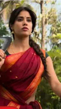 From Ethnic Glam to Southern Grace, Janhvi Kapoor Stuns in Param Sundari