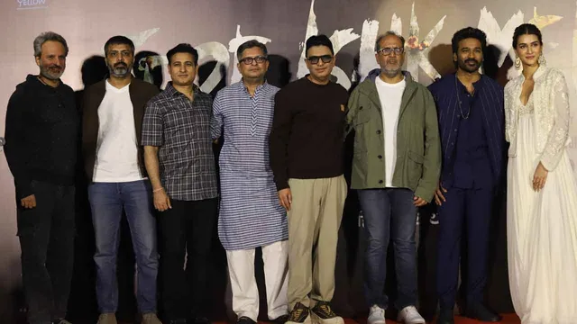 The room is ready but the world is not! Trailer out # TereIshkMein in cinemas 28th November, in Hindi, Tamil and Telugu.