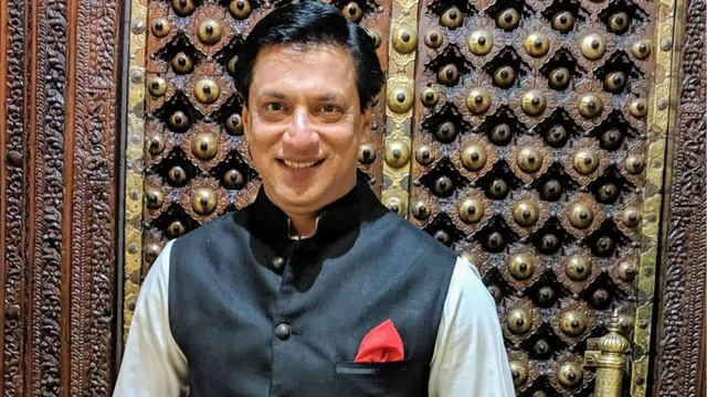 Director Madhur Bhandarkar"My films are neither Arty nor commercial.".... By Lipika VARMA
