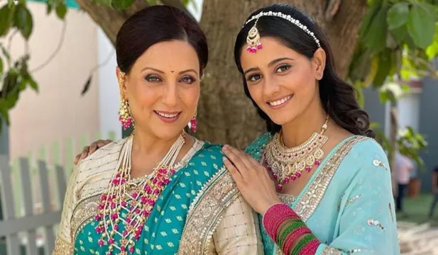 Sai and Bhavani dance to the beats of 'Sharara Sharara' and leave the audience wanting for more on 'Ravivaar with Star Parivaar'!