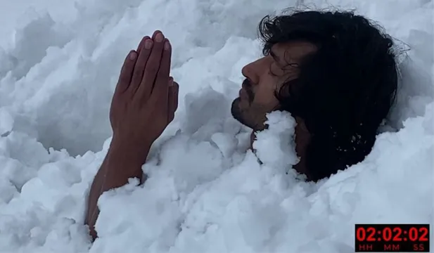 Vidyut Jammwal goes super zen in 6-feet deep snow