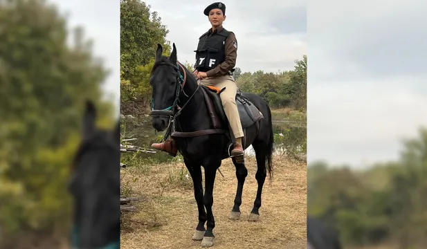 Did you know? Gauahar Khan learns to ride a horse in 1 day!