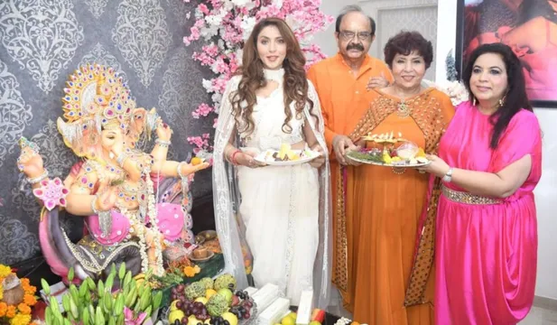 Former Miss India Winner and Guinness World Record Holder actress Ishika Taneja celebrates Ganesh Chaturthi and her birthday with great splendour