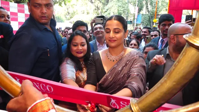 GRAND LAUNCH OF SENCO GOLD & DIAMONDS NEW STORE IN BORIVALI WITH VIDYA BALAN