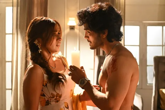 Rani finally succeeds in casting her evil shadow on Rocky & Pavithra's romance!