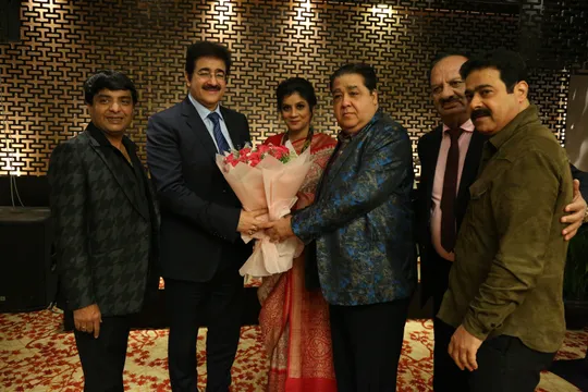 Shilpa Nigam honored in a program organized by Era Foundation