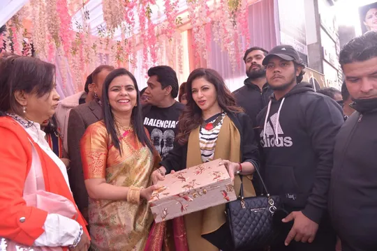 Approach Entertainment Engages Actress Bhagyashree for 'G Silk by Geeta Singh'