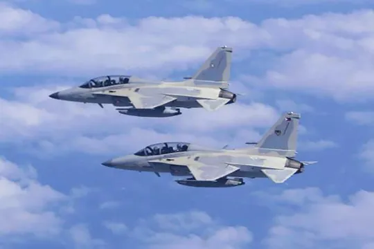 Philippine fighter jet goes missing during mission against rebels