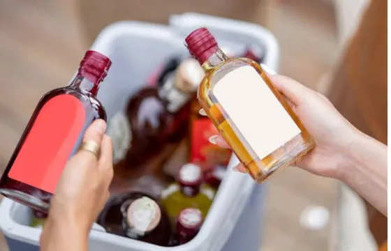 Gujarat SMC raid unearths ₹17 lakh worth of liquor wrapped in plastic waste in Banaskantha