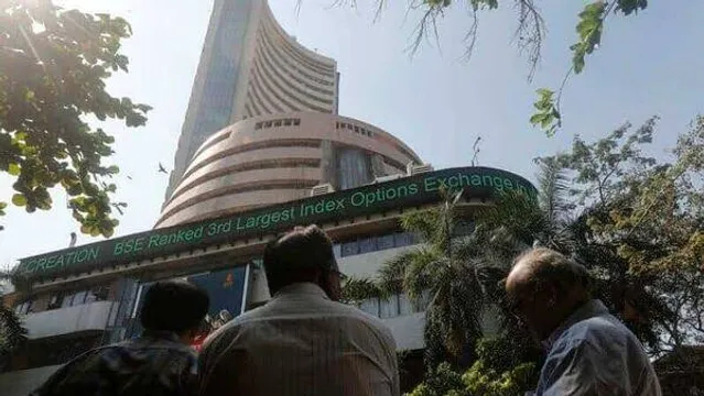 Stock Market: Sensex tanks 573 pts, Nifty at 24,718