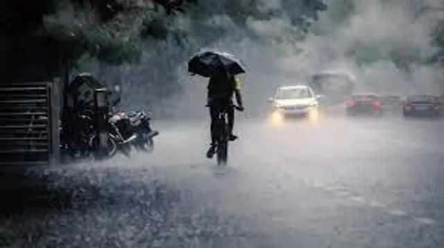 Heavy Rain Forecast Across Gujarat: Red Alert in 5 Districts – Latest Weather Updates