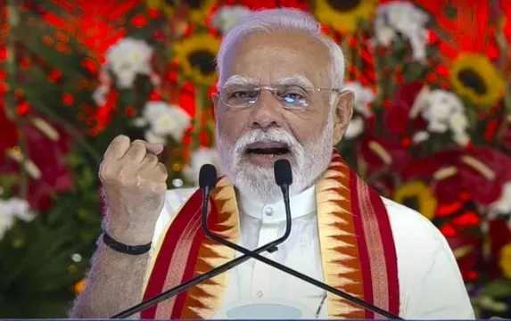 PM Modi Urges Citizens to Buy Only ‘Made in India’ Goods, Launches Projects in Ahmedabad