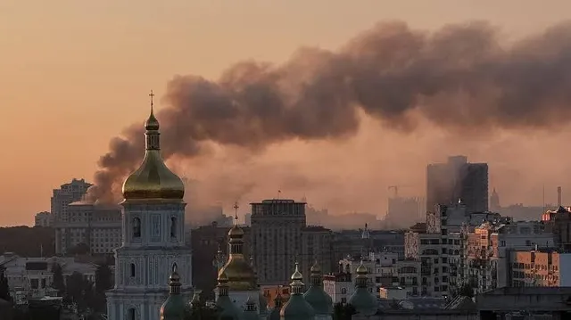 800 drones fired, Ukraine govt building attacked in biggest such Russian attack