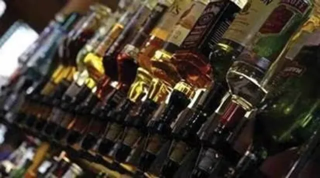 ₹2.15 cr liquor seized in Panchmahal, border security under scanner