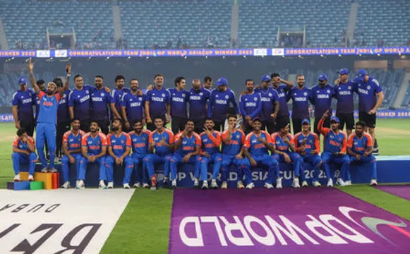 Asia Cup 2025 Trophy Controversy: BCCI Slams PCB Chief Mohsin Naqvi Over Missing Trophy, Refuses to Accept It Amid Tensions