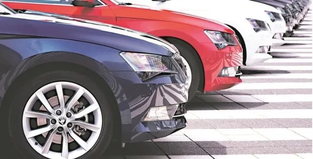 Gujarat Festive Auto Sales Cross ₹3,300 Crore Amid GST Cuts and Festive Rush