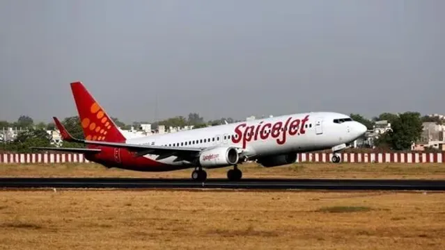 SpiceJet flight from Mumbai to Kolkata makes emergency landing after engine failure