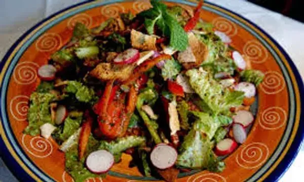 Fattoush Recipe: It is a simple and easy-to-make salad recipe that can be easily prepared at home on different occasions