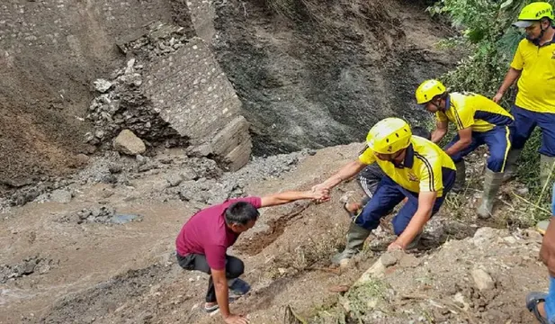 ઉત્તરાખંડના દહેરાદૂનમાં વરસાદે 74 વર્ષનો રેકોર્ડ તોડ્યો, ચમોલી બદ્રીનાથ નેશનલ હાઈવે બંધ