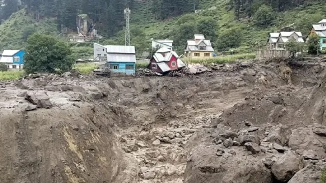 જમ્મુ કાશ્મીરના કિસ્તાવડમાં CRPFના બે જવાન સહિત 46 લોકોના મોત, અનેક લોકો ગુમ