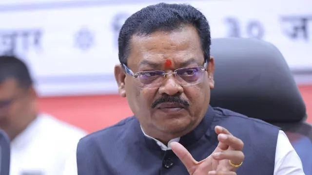 મહારાષ્ટ્ર સરકારે મરાઠા અનામત અંગે મોટો નિર્ણય લીધો! 2026 સુધી લંબાવ્યો આ સમિતિનો કાર્યકાળ