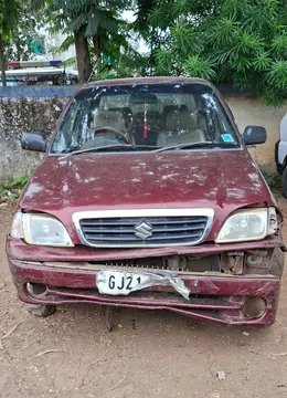 ભરૂચ: વાલિયા પોલીસે ફિલ્મી ઢબે વિદેશી દારૂ ભરેલ કાર ઝડપી પાડી, બુટલેગર ફરાર