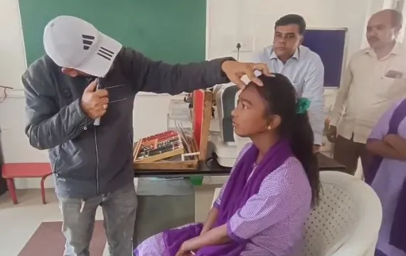 ભરૂચ : સાયખાની કંસાઈ નેરોલેક પેઈન્ટ્સ કંપની દ્વારા વાગરા કન્યા શાળા ખાતે નિઃશુલ્ક મેડિકલ ચેકઅપ કેમ્પ યોજાયો