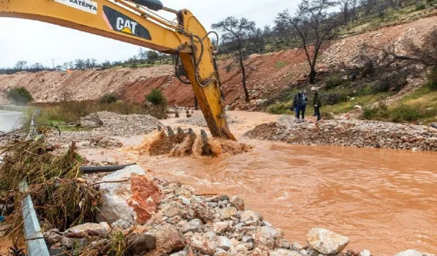 યુદ્ધ પછી વાવાઝોડાનો કહેર: ગાઝામાં ચક્રવાત બાયરનથી સંકટ વધુ ઘેરાયું