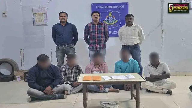 અંકલેશ્વર: ક્રાઇમ બ્રાન્ચે બારકોલ ગામની સીમમાં ચાલતા જુગારધામ પર પાડ્યા દરોડા, રૂ.1.40 લાખના મુદામાલ સાથે 5 આરોપીની ધરપકડ