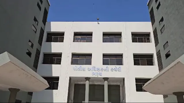 ભરૂચ ક્રાઇમ બ્રાન્ચનો સપાટો, વિદેશી દારૂના 9 કેસમાં રૂ.7.69 લાખનો મુદ્દામાલ જપ્ત કરાયો